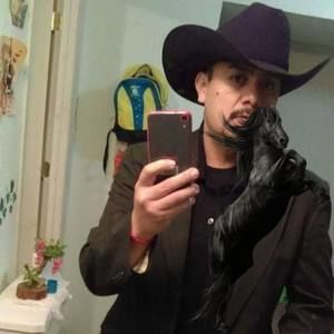 Meet your Posher, Gilberto